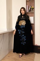 جلابية مخمل ممزوجة بخامة التفتة في الصدر وتطريز من...