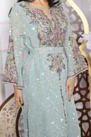 جلابية لينن واقف مطرزة بالكامل مع إضافة كرستال وتط...