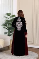 جلابية مخمل بتطريز كمبيوتر في الامام والخلف