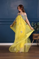 فستان تل بأكمام واسعه من الترتر