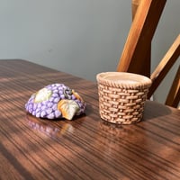 علبة خزف فنتج