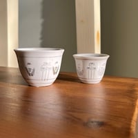 فناجيل عتيقة | ختم صيني أحمر