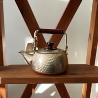 إبريق شاي ياباني (كيوسو) فنتج ونادر بختم من "كينتا...