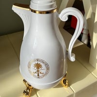 ترمس صناعة يابانية فنتج من غلوريا ( يحمل شعار سيفي...