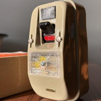 مفتاح حائط ثنائي القطب مزود بفيوزات سلكية | اصدار...