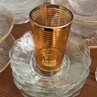 نص درزن استكانات شاي ، اصدار عتيق