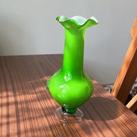 فازه عتيقة و نادرة