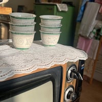 نص درزن فناجيل عتيقة | ختم صيني أحمر