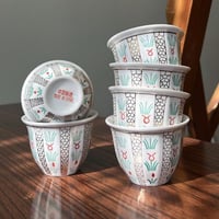 فنجال عتيق | ختم صيني أحمر