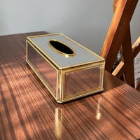 علبة منديل " فضي " صناعة تايوان اصدار قديم