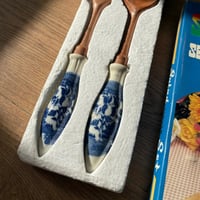 مجموعة من قطعتين ملاعق السلطة اصدار عتيق