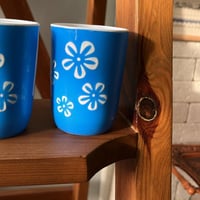 نص درزن | كاسات بلاستيك فنتج