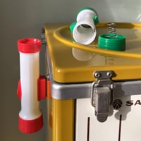 ‎مصباح يدوي (كشاف) اصدار قديم ‎من نوع "Magnalite"