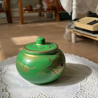 علبة نحاس صناعة هندية فنتج | رسم يدوي