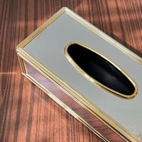 علبة منديل " فضي " صناعة تايوان اصدار قديم