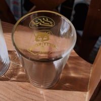 قلاص فنتج لمشروب غازي قديم يسمى "Kitty Kola"