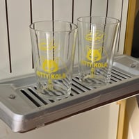 قلاص فنتج لمشروب غازي قديم يسمى "Kitty Kola"