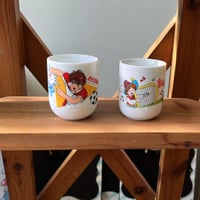 كوب صناعة يابانية فنتج ونادر يحمل رسوم لشخصيات كرت...