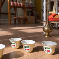 فنجال ياباني اصدار قديم | يحمل علم دولة الكويت