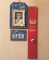 علّاق خشبي شابي شيك