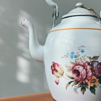 ابريق يوغسلافي عتيق