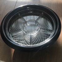 صحن مقسّم بقاعدة اصدار قديم و نادر