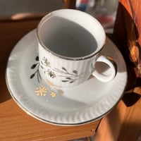 كوب فنتج بتوريد ونقش ذهبي