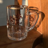 زجاج فرنسي ، نقش ايطالي