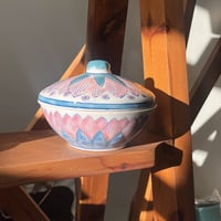 مطبقية - تمرية خزف اصدار عتيق ونادر