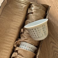 درزن فناجيل عتيقة | ختم صيني أحمر