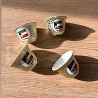 فنجال ياباني اصدار قديم | يحمل علم دولة الكويت