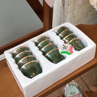 من الفناجيل اليابانية العتيقة و النادرة التي تحمل...