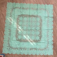 مفرش طاولة ، فنتج