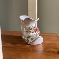 تحفة فنتج على شكل حذاء