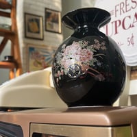 مزهرية فاخرة اصدار عتيق