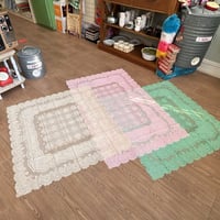 مفرش طاولة ، فنتج