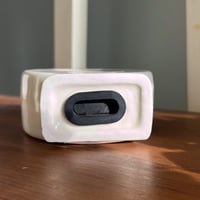 حصالة وتحفة على شكل ساعة | صناعة تايوان اصدار قديم