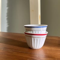 فناجيل عتيقة | ختم صيني احمر