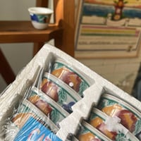 درزن فناجيل عتيقة | ختم صيني أحمر