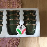 من الفناجيل اليابانية العتيقة و النادرة التي تحمل...