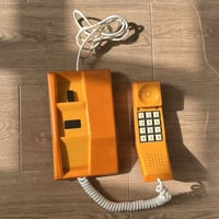 تليفون اصدار قديم مخزّن