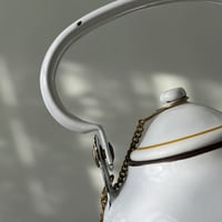 ابريق يوغسلافي عتيق