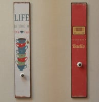 علّاق خشبي شابي شيك