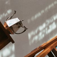 إبريق صناعة هندية عتيقة ونادرة