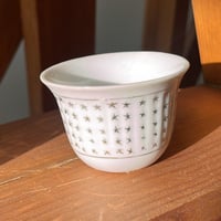 درزن فناجيل عتيقة | ختم صيني أحمر