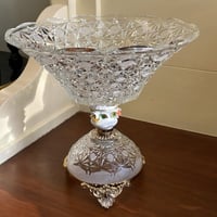 ستاند كرستال ، عتيق و فاخر