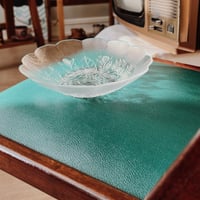 صحن زجاجي ، فنتج أنيق