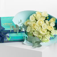 باقة روزيتا كلاسيك مع شوكلت جولدن تاتش