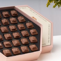 مزهرية شذى الربيع مع بيكان الكراميل المملح من هانو...