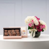 مزهرية اناقة الورد مع كريب دولسي من هانوفيرين